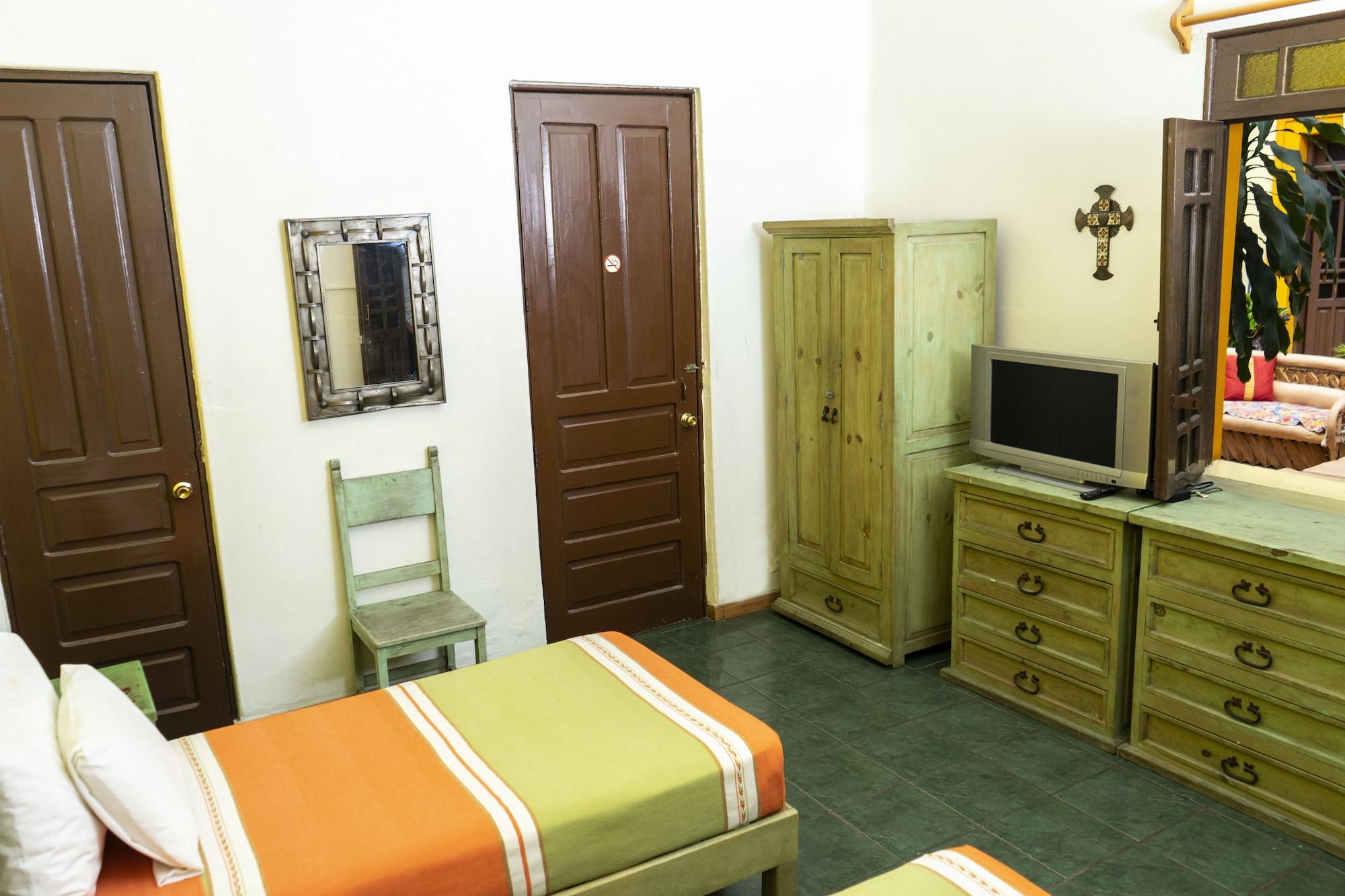 Casa Vilasanta Guadalajara Bagian luar foto