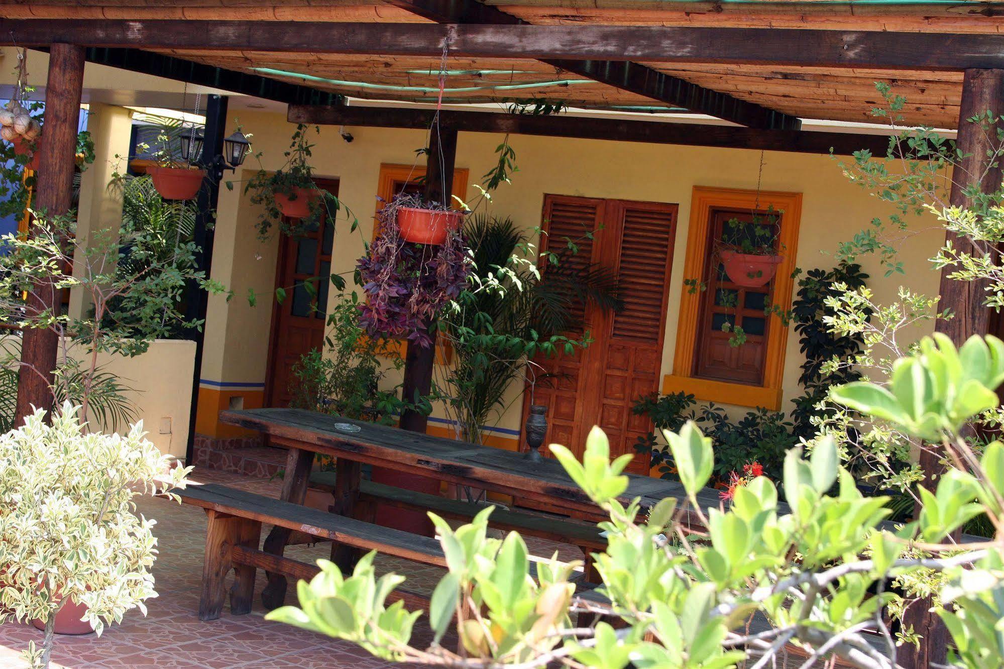 Casa Vilasanta Guadalajara Bagian luar foto